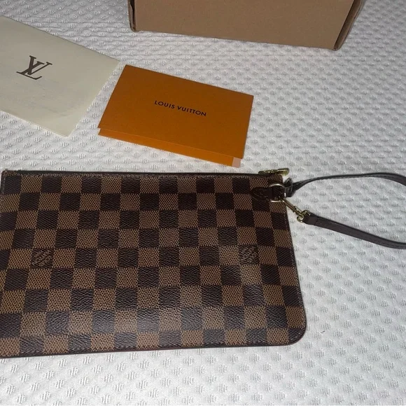 ❌❌❌SOLD❌❌❌Louis Vuitton Neverfull pouch - Picture 15 of 16